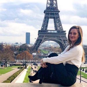 Meet your Posher, Kayla